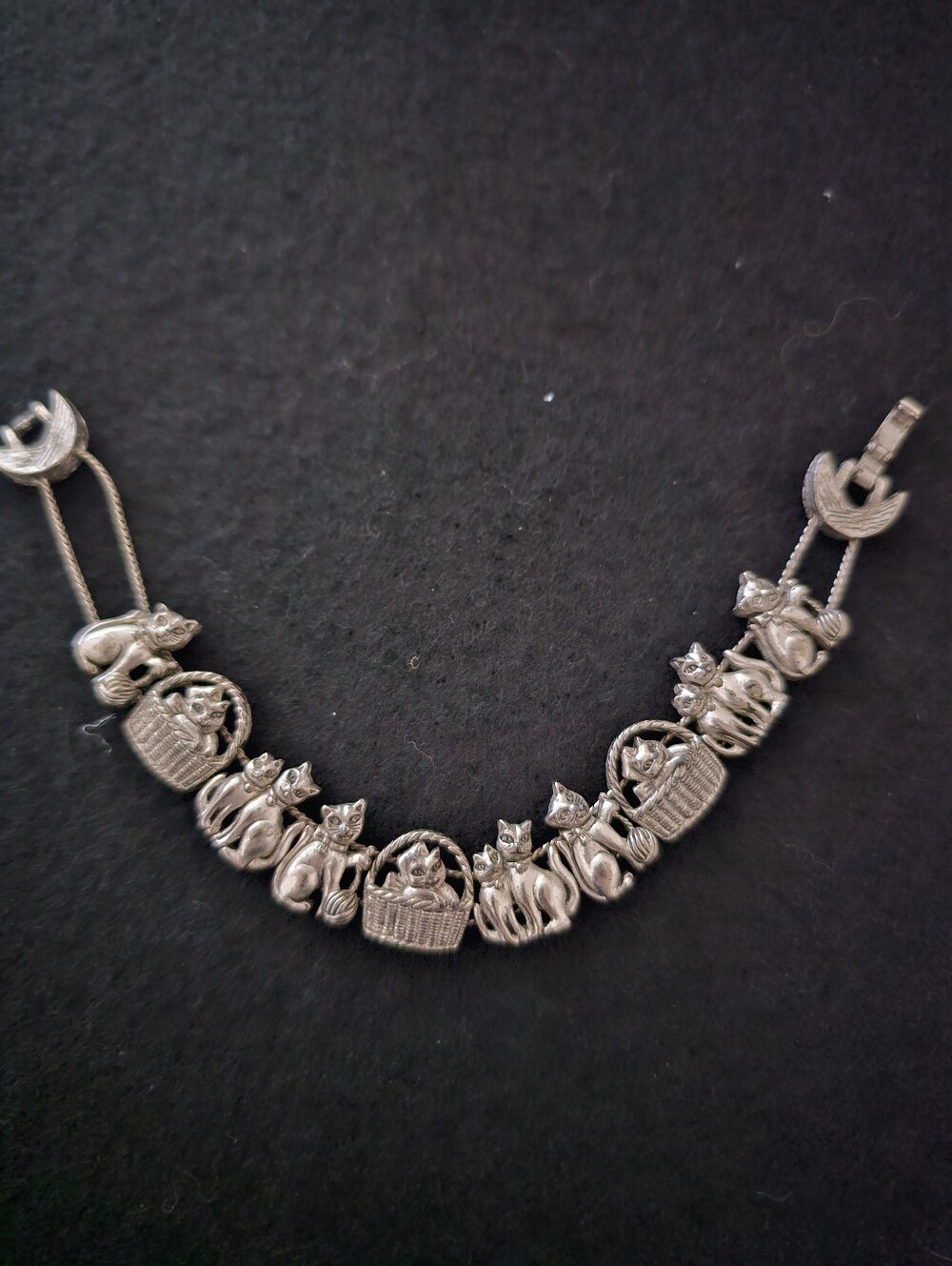 Vintage Silver-Tone Cat Link Bracelet - Silver Cat Jewelry